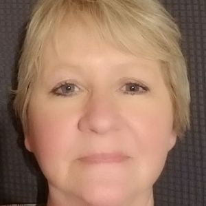 Meet your Posher, Debra